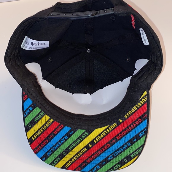 WIZARDING WORLD OF HARRY POTTER DUMBLEDORE'S ARMY SNAPBACK HAT GRYFFINDOR - Picture 5 of 6